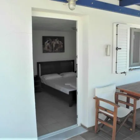 Mama's - Eurostudiosnaxos * Naxos City